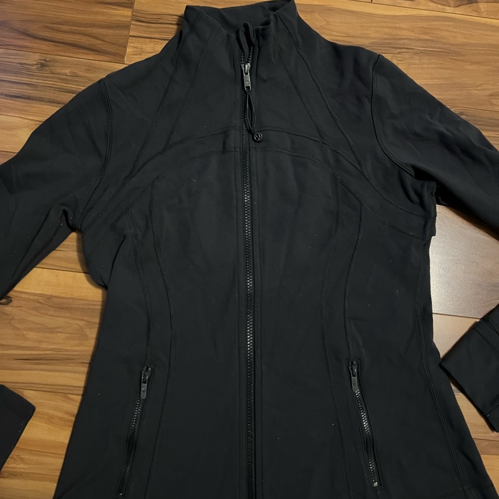Lululemon define jacket size 10